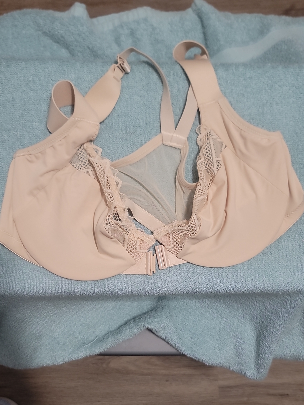 Nude Lace-Trim Full Coverage Bra - Women Intimates Front Clasp
